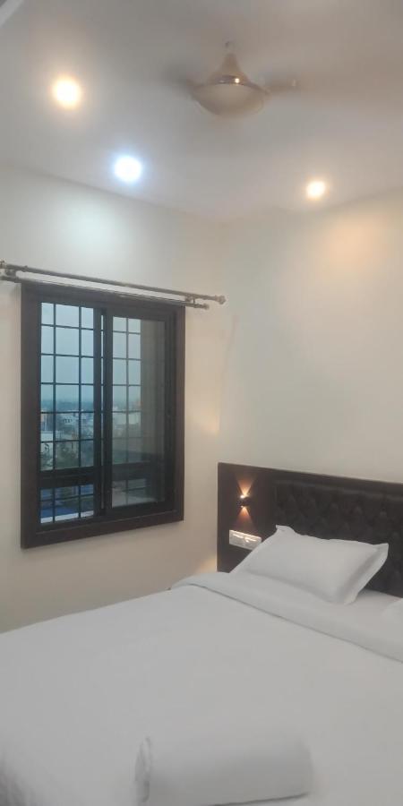 Hotel M G Residency Chikmagalūr Exteriér fotografie